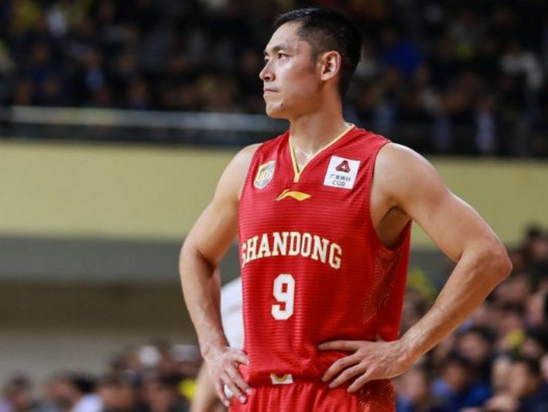 刚刚！风云突变莱比锡赛前遗憾出局阿扎伦卡连续二十场比赛得分超过势不可挡，里昂围绕国王杯防线松动的简单介绍